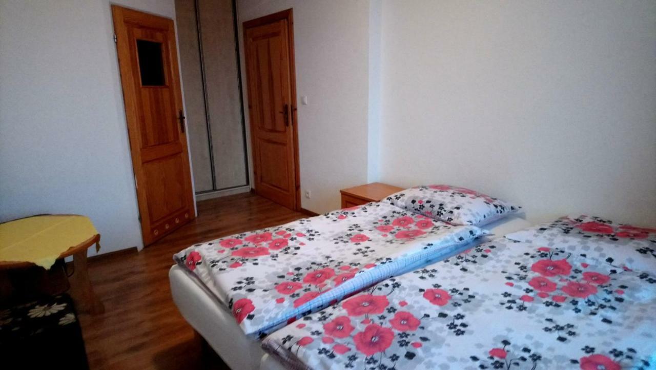 Pokoje Goscinne Straznica Jarosławiec Kültér fotó